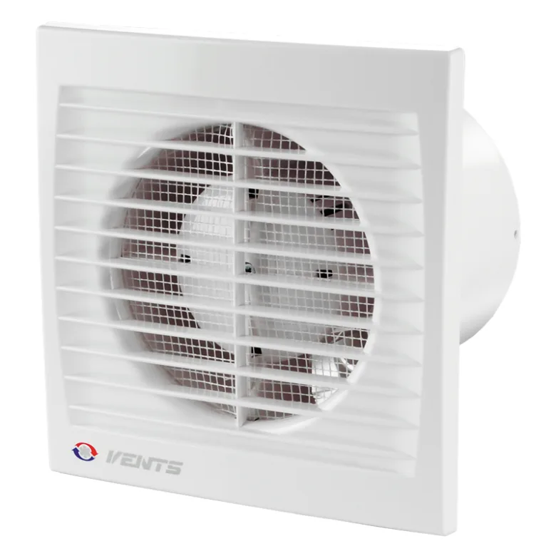Bílý stěnový ventilátor pro větrání koupelny
