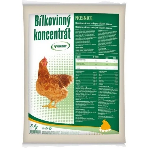 Balení bílkovinného koncentrátu pro slepice nosnice