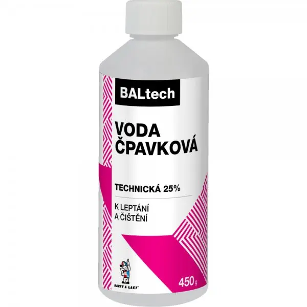Fľaša čpavkovej vody na čistenie a leptanie.