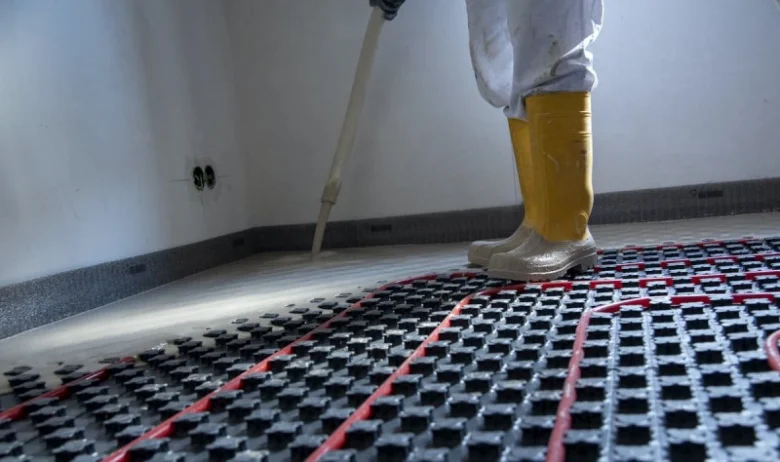 Instalace elektrického podlahového topení s viditelnými kabely