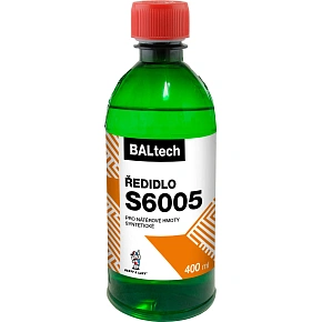Fľaše čpavkové vody značky BALtech objemu 400 ml.